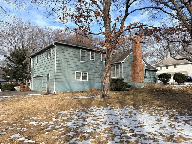 $495,000 | 4505 West 93rd Street, Prairie Village, KS 66207