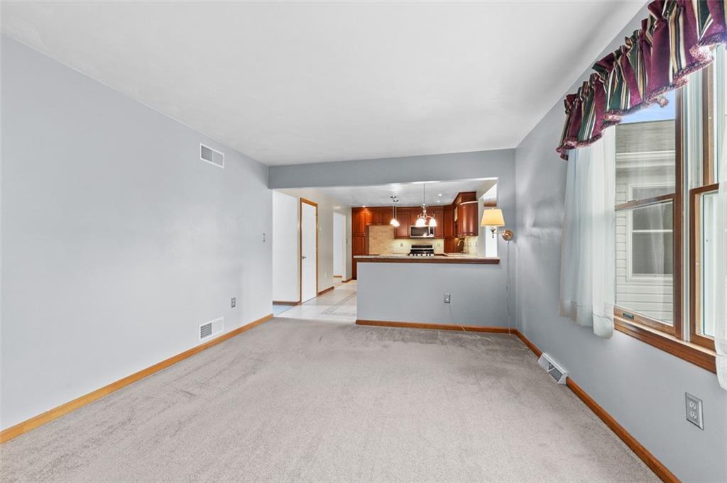 5 Kalyn Court Irwin, PA 15642 - Photo 20 of 40 Plenty of room for furniture