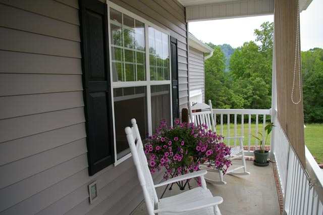 164 Sweetbriar Road Liberty, SC 29657 - Photo 2 of 20