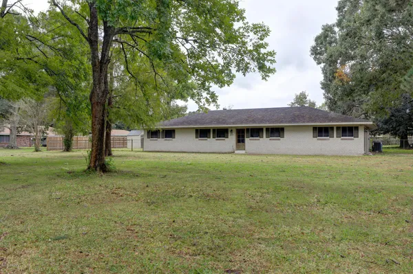$649,900 | 807 La Neuville Road, Lafayette, LA 70508