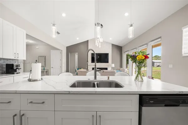 $495,000 | 2009 Flower, Sebring, FL 33875