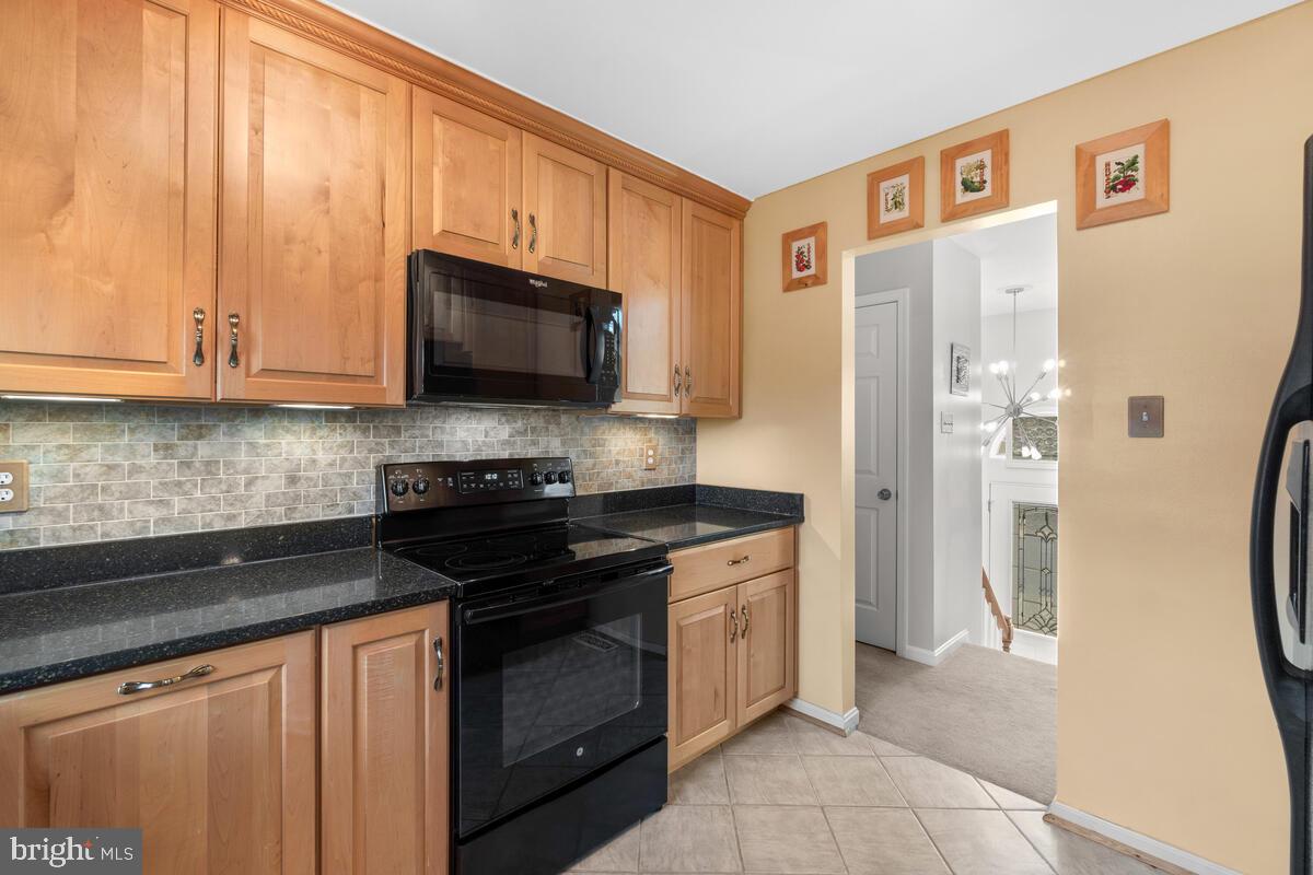 312 Cheyenne Drive Frederick, MD 21701 - Photo 12 of 43 Sleek black appliances