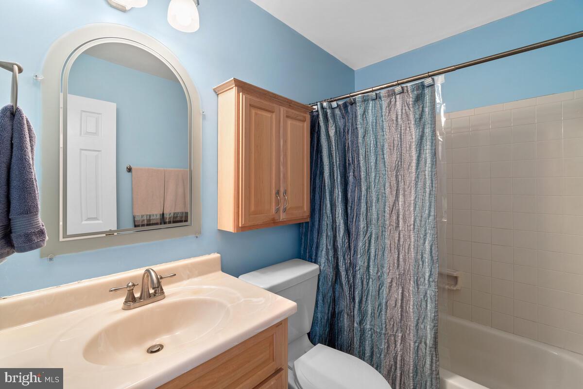 312 Cheyenne Drive Frederick, MD 21701 - Photo 25 of 43 Primary bathroom