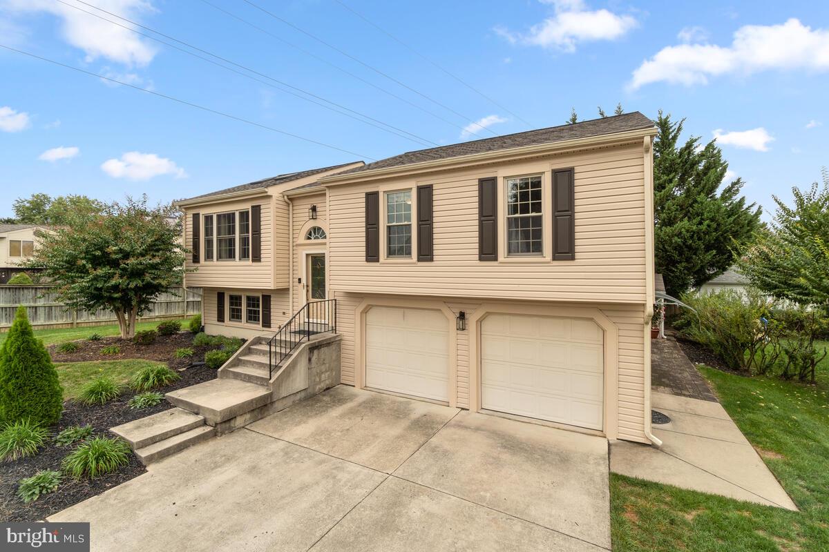 312 Cheyenne Drive Frederick, MD 21701 - Photo 3 of 43 Plenty of off street parking