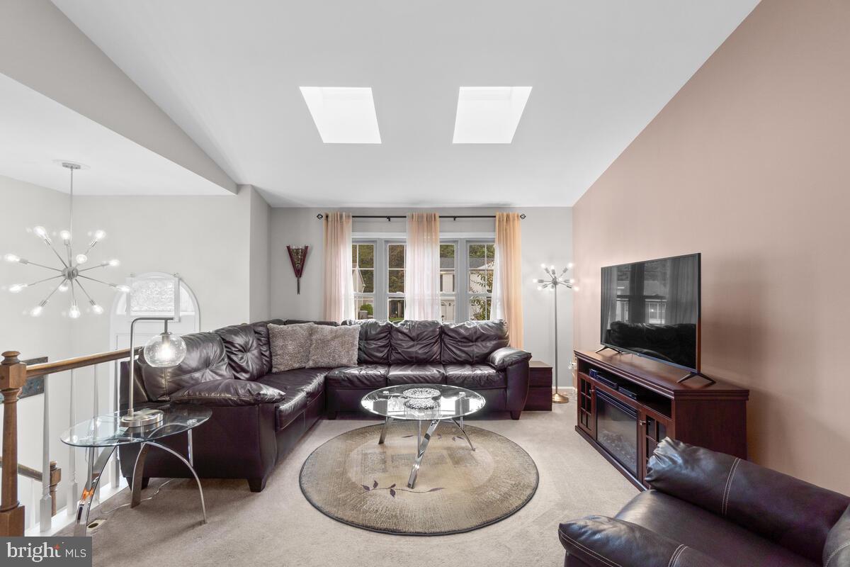 312 Cheyenne Drive Frederick, MD 21701 - Photo 4 of 43 Living room with skylights