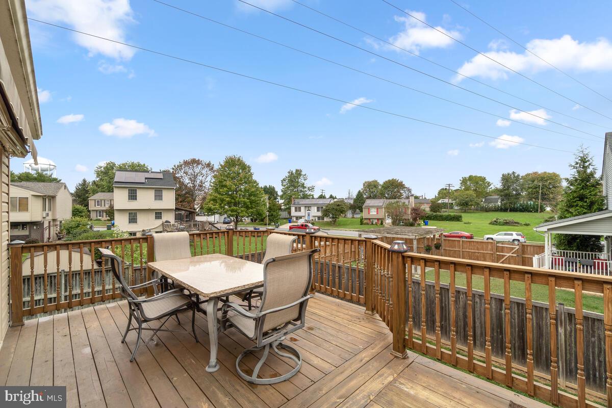 312 Cheyenne Drive Frederick, MD 21701 - Photo 33 of 43 Rear deck