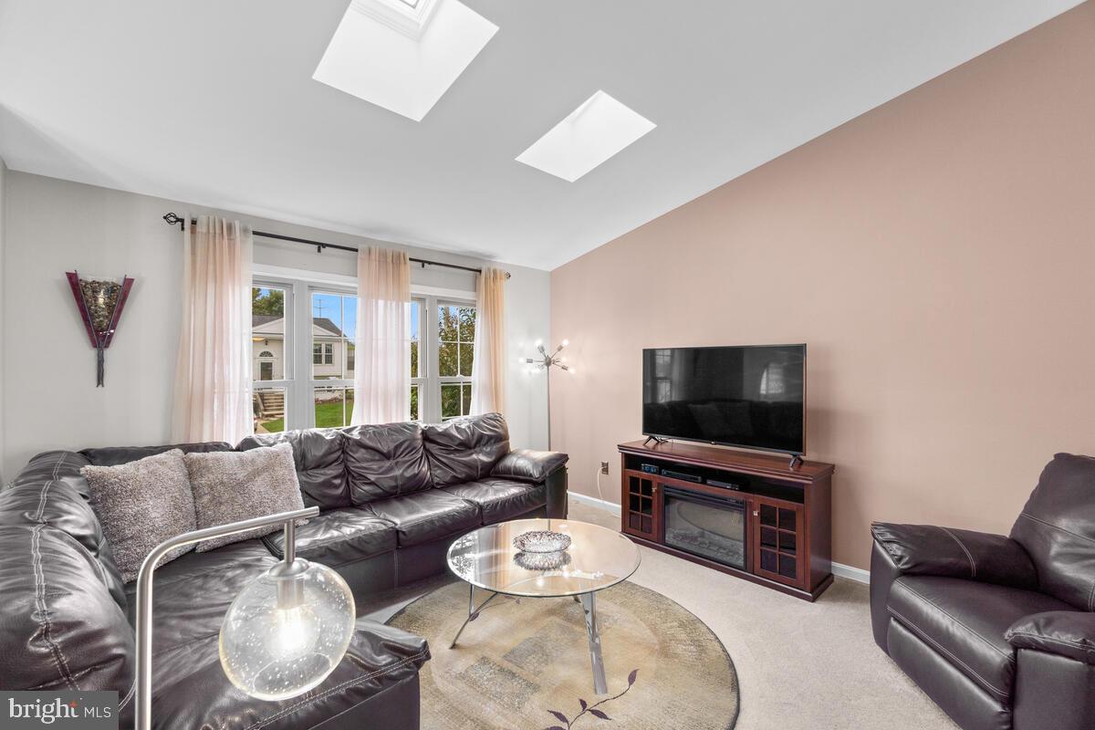 312 Cheyenne Drive Frederick, MD 21701 - Photo 5 of 43 Bright and open living room