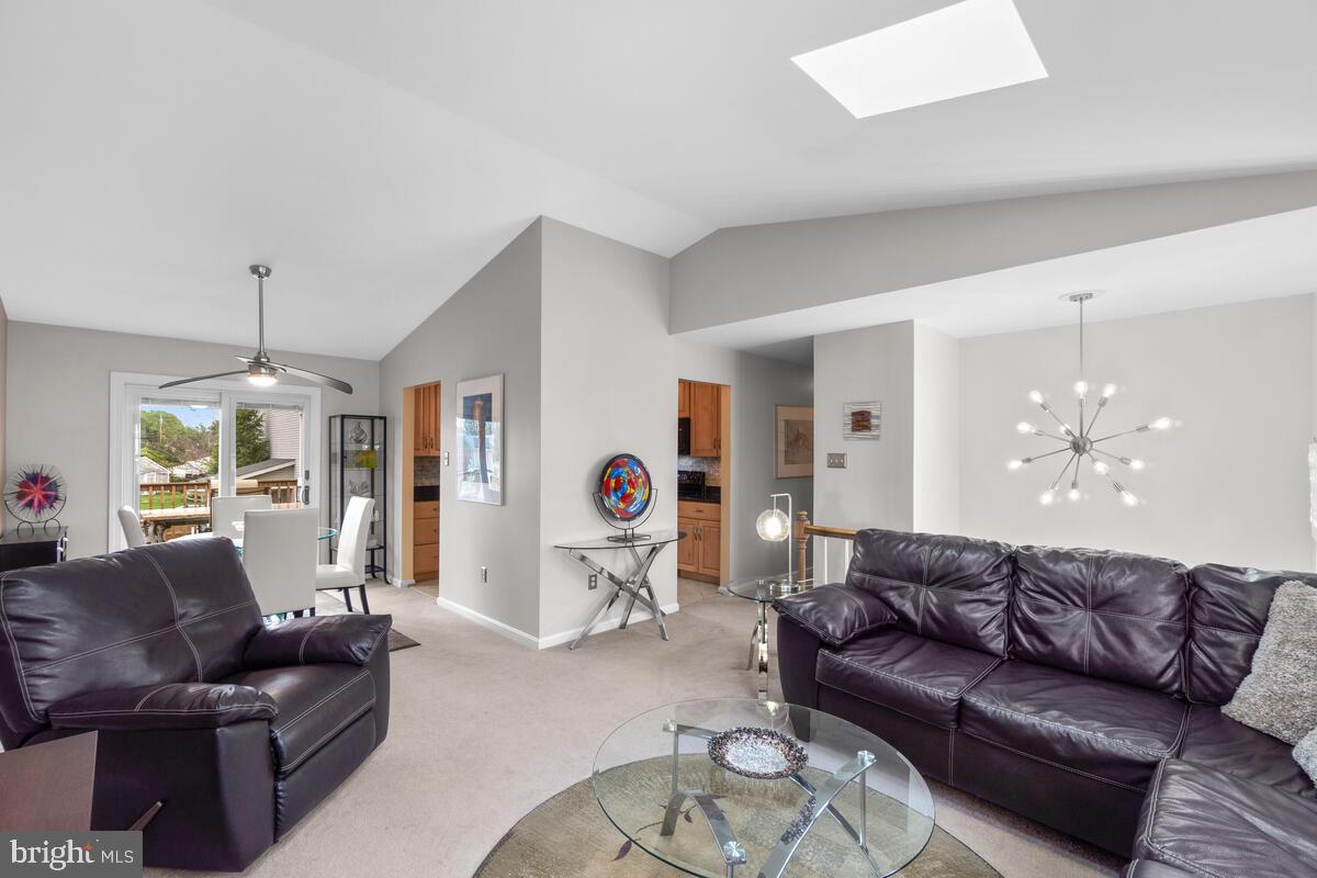 312 Cheyenne Drive Frederick, MD 21701 - Photo 6 of 43 Neutral paint throughout