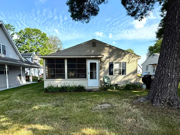 $218,500 | 3216 Elnor Drive, Gladwin, MI 48624