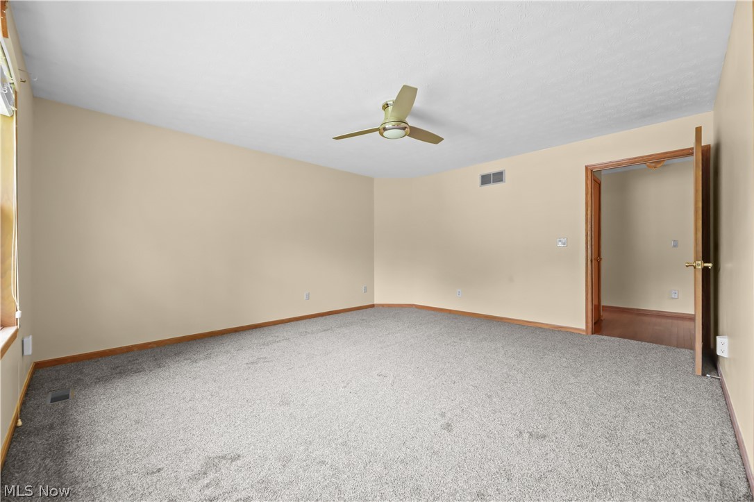 1701 Woods Road Akron, OH 44306 - Photo 23 of 43