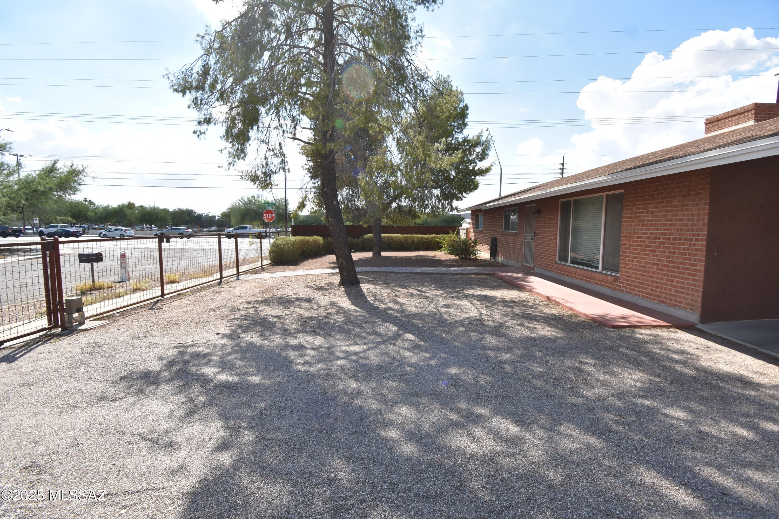 5501 East Spring Street Tucson, AZ 85712 - Photo 10 of 32 a view of outdoor space with trees