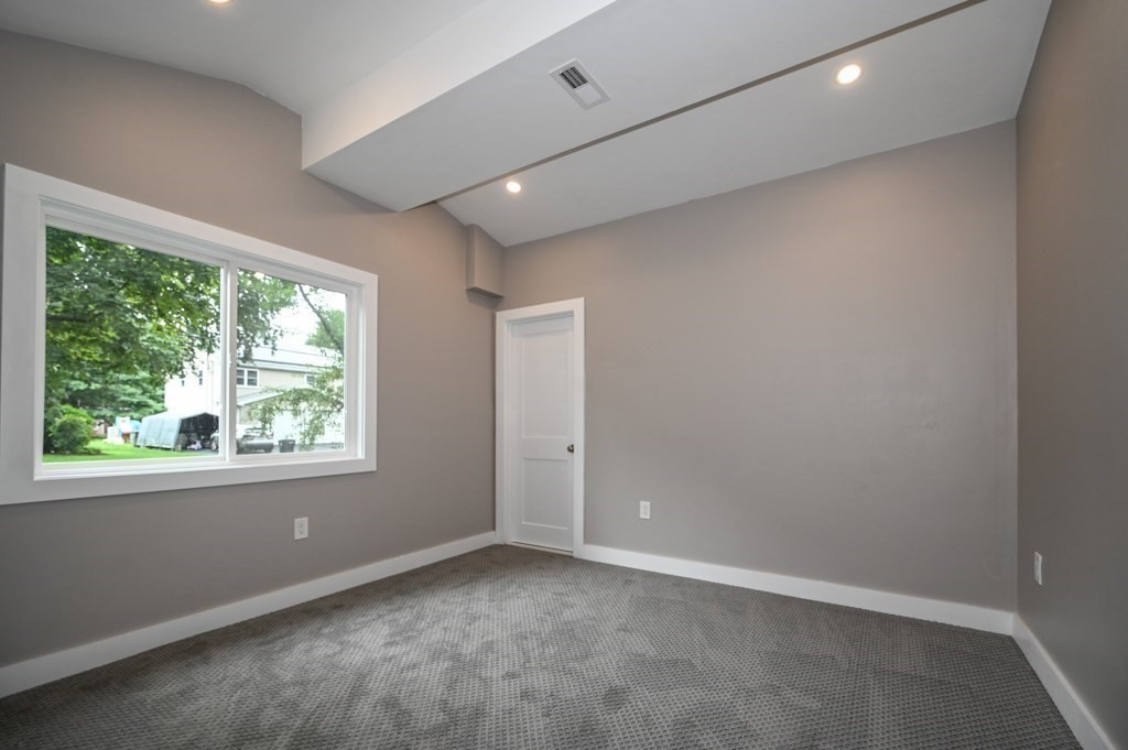 61 Gregory Road Framingham, MA 01701 - Photo 25 of 35