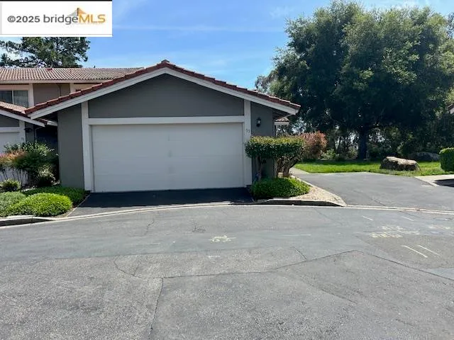 $699,000 | 55 Turtle Creek Street, Oakland, CA 94605