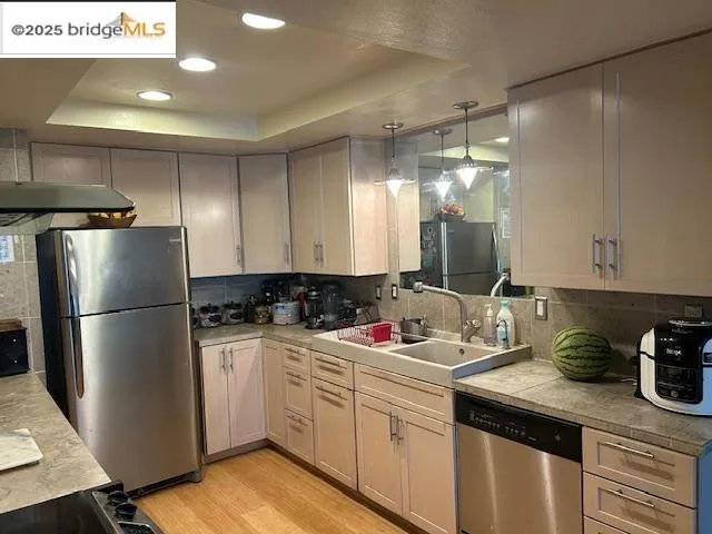 $699,000 | 55 Turtle Creek Street, Oakland, CA 94605