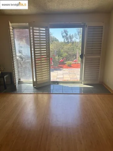 $699,000 | 55 Turtle Creek Street, Oakland, CA 94605