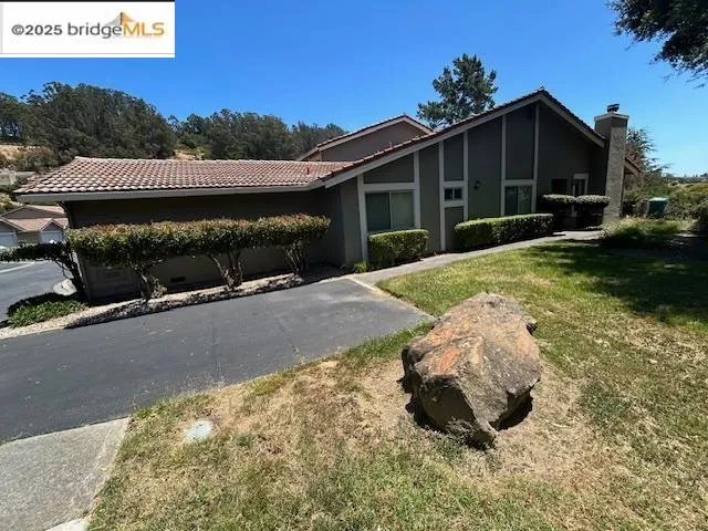 $699,000 | 55 Turtle Creek Street, Oakland, CA 94605