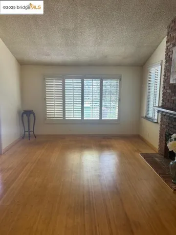 $699,000 | 55 Turtle Creek Street, Oakland, CA 94605