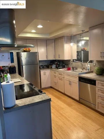 $699,000 | 55 Turtle Creek Street, Oakland, CA 94605