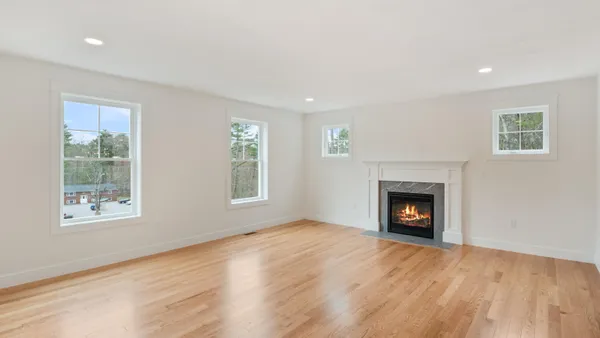 $924,900 | 187 North Main Street, Salem, NH 03079