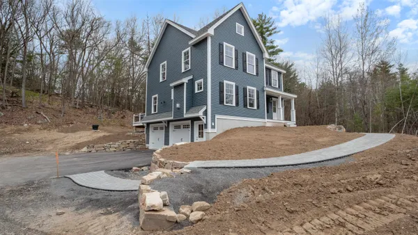 $924,900 | 187 North Main Street, Salem, NH 03079