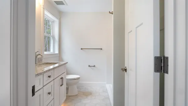 $924,900 | 187 North Main Street, Salem, NH 03079