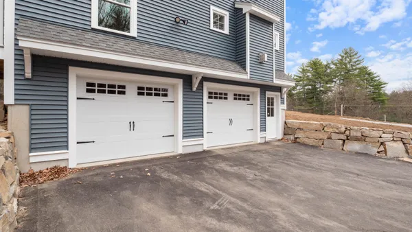 $924,900 | 187 North Main Street, Salem, NH 03079