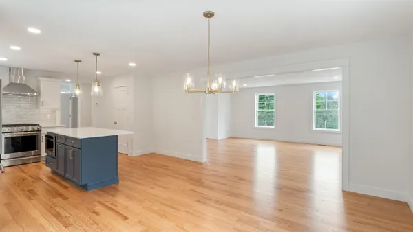 $924,900 | 187 North Main Street, Salem, NH 03079