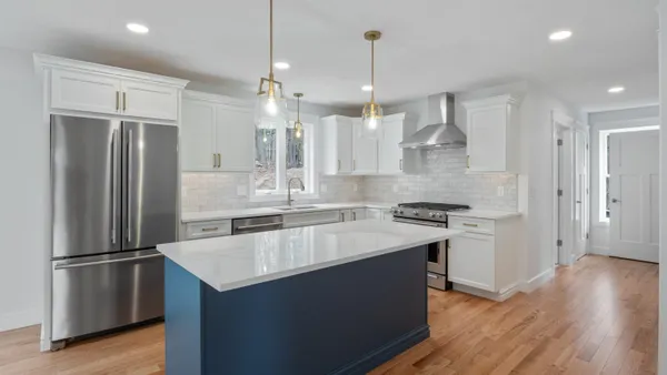 $924,900 | 187 North Main Street, Salem, NH 03079