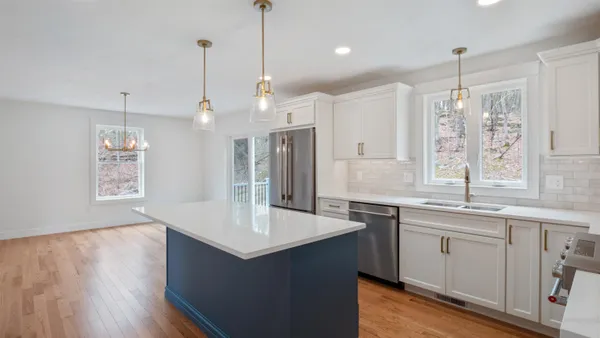 $924,900 | 187 North Main Street, Salem, NH 03079