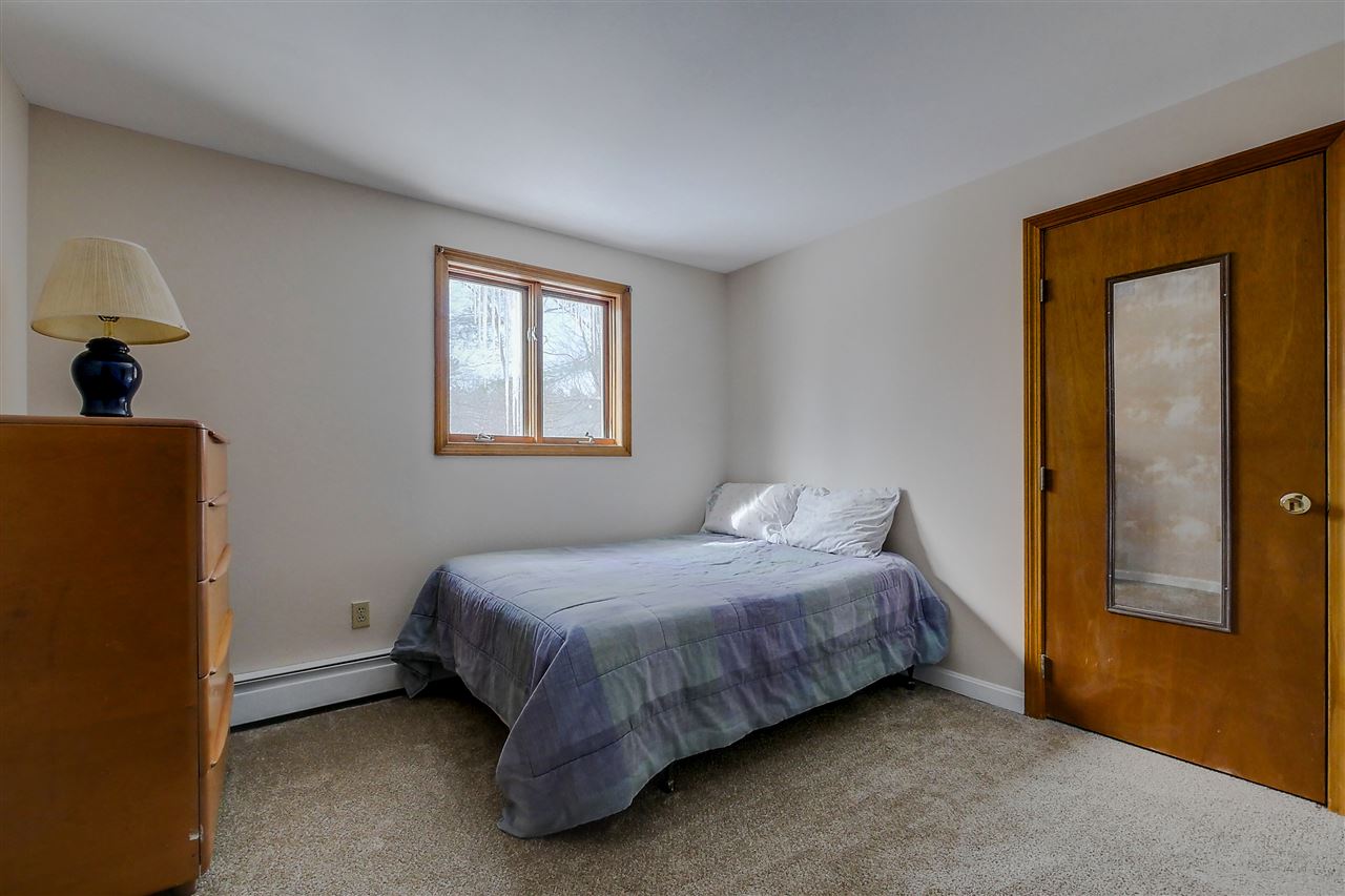 184 Westfall Road Pelham, NH 03076 - Photo 26 of 29