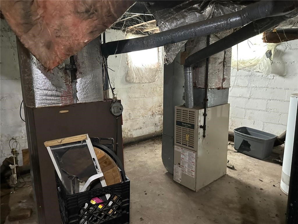 256 Augustine Street Rochester, NY 14613 - Photo 8 of 12