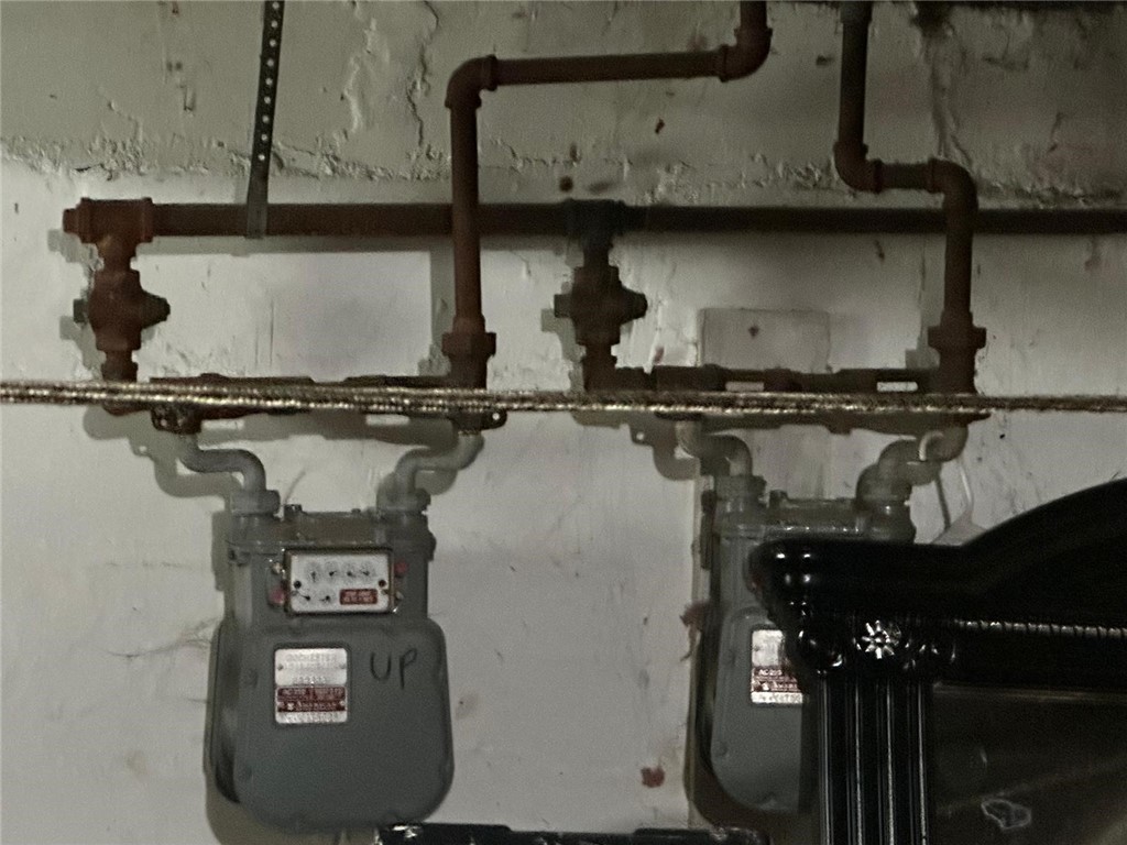 256 Augustine Street Rochester, NY 14613 - Photo 9 of 12