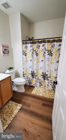 $2,800 | 42837 Sykes Terrace, Chantilly, VA 20152