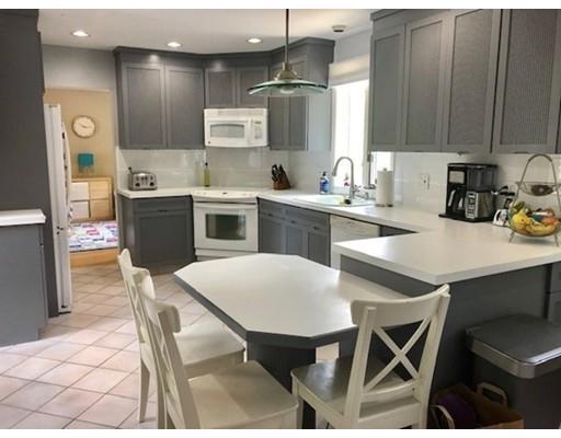 66 Auburndale Road Marblehead, MA 01945 - Photo 9 of 35 Gallery Image 9