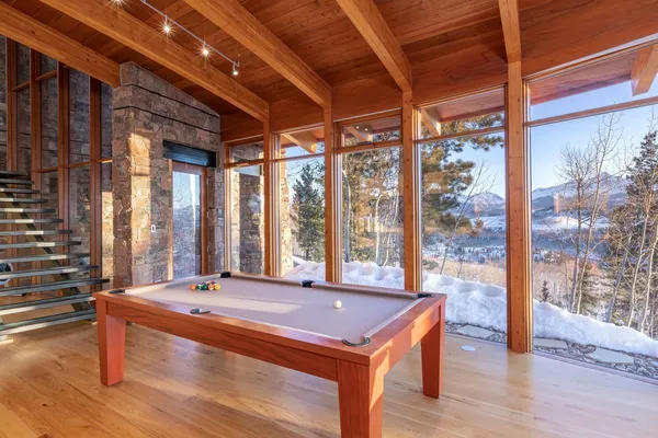 a view of outdoor space with city view