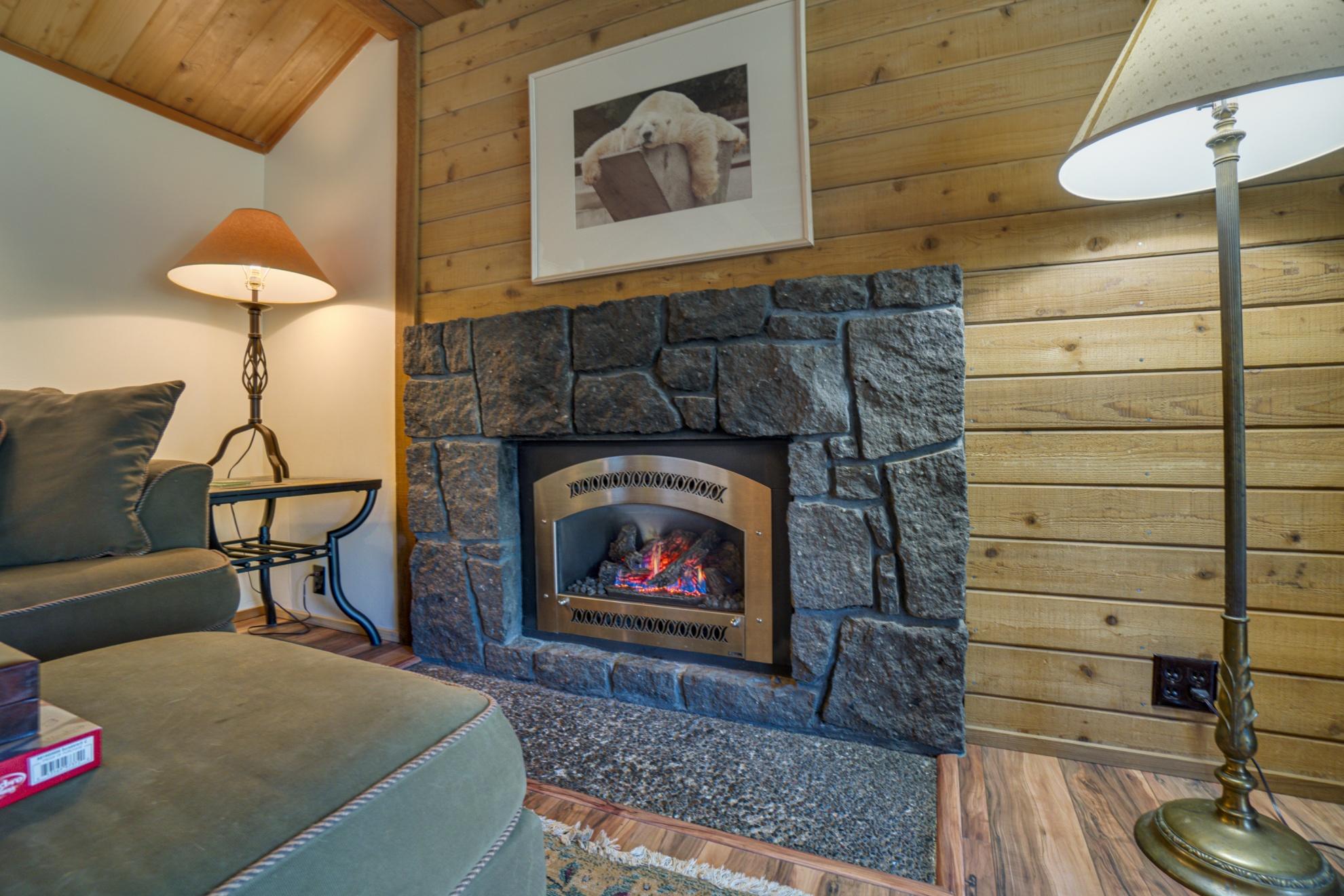 57581 Ranch Cabin Road, Unit 5 Sunriver, OR 97707 - Photo 8 of 31 batch_5RanchCabin-041