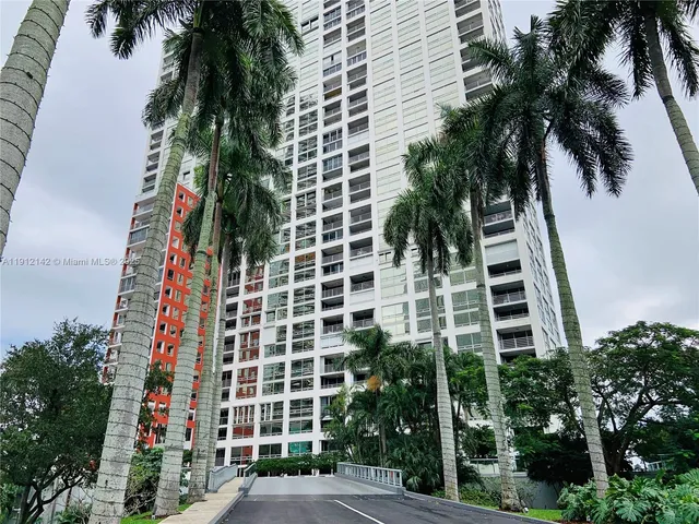 $1,025,000 | 1541 Brickell Avenue, Unit C608, Miami, FL 33129