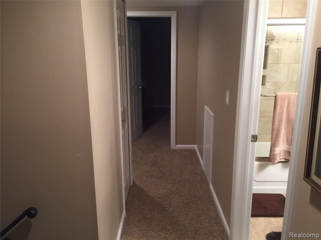 40599 Village Wood Road Novi, MI 48375 - Photo 28 of 43
