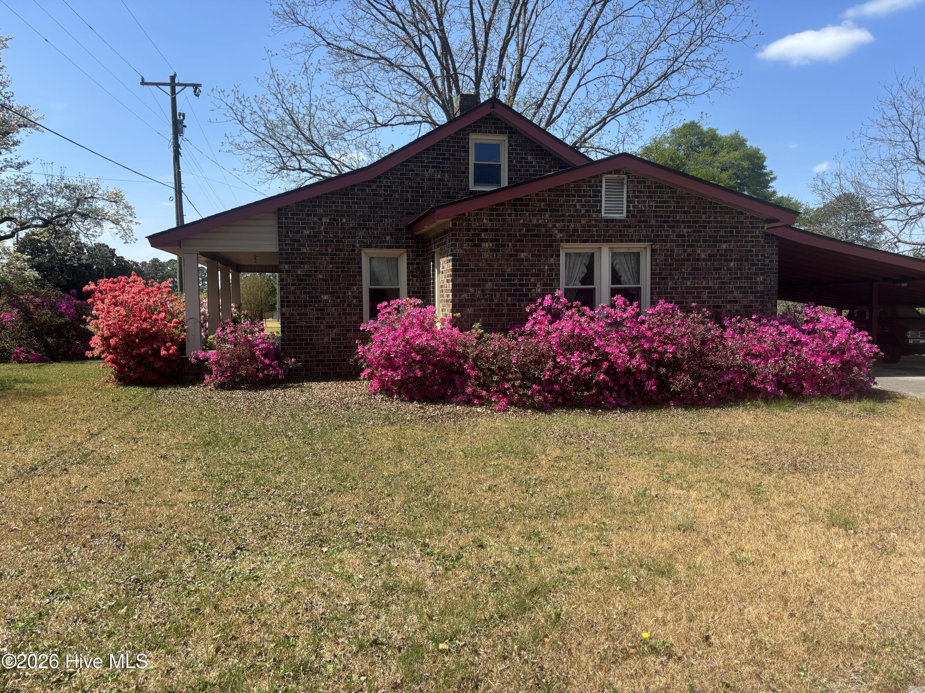 207 Kimbrough Road Clinton, NC 28328 - Photo 3 of 3 IMG_5959