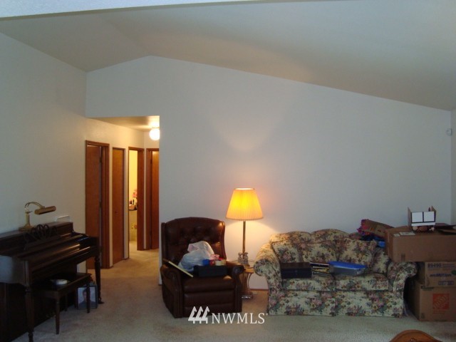 322 Yew Street Bremerton, WA 98310 - Photo 20 of 25 Gallery Image 20