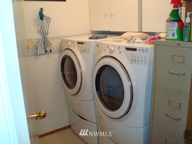 322 Yew Street Bremerton, WA 98310 - Photo 22 of 25 Gallery Image 22