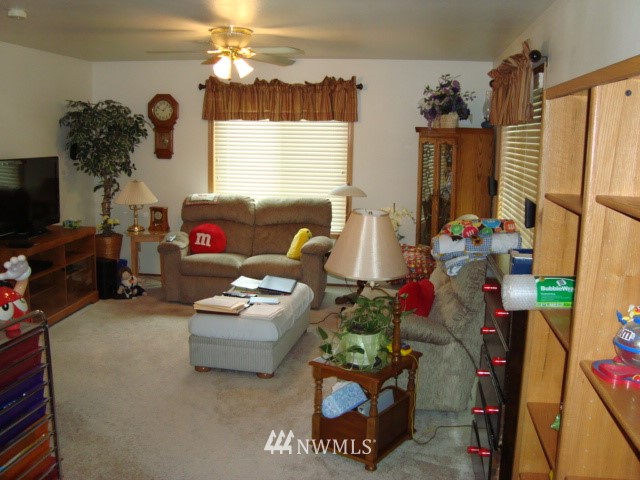 322 Yew Street Bremerton, WA 98310 - Photo 24 of 25 Gallery Image 24