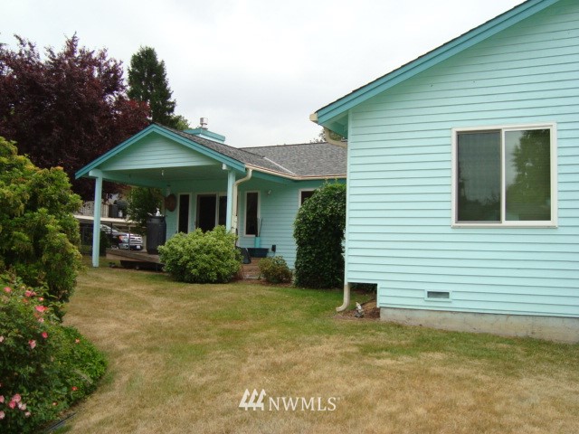 322 Yew Street Bremerton, WA 98310 - Photo 7 of 25 Gallery Image 7