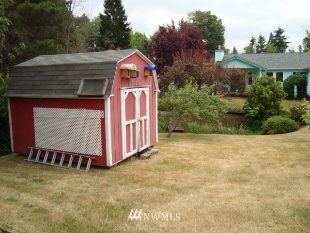 322 Yew Street Bremerton, WA 98310 - Photo 9 of 25 Gallery Image 9