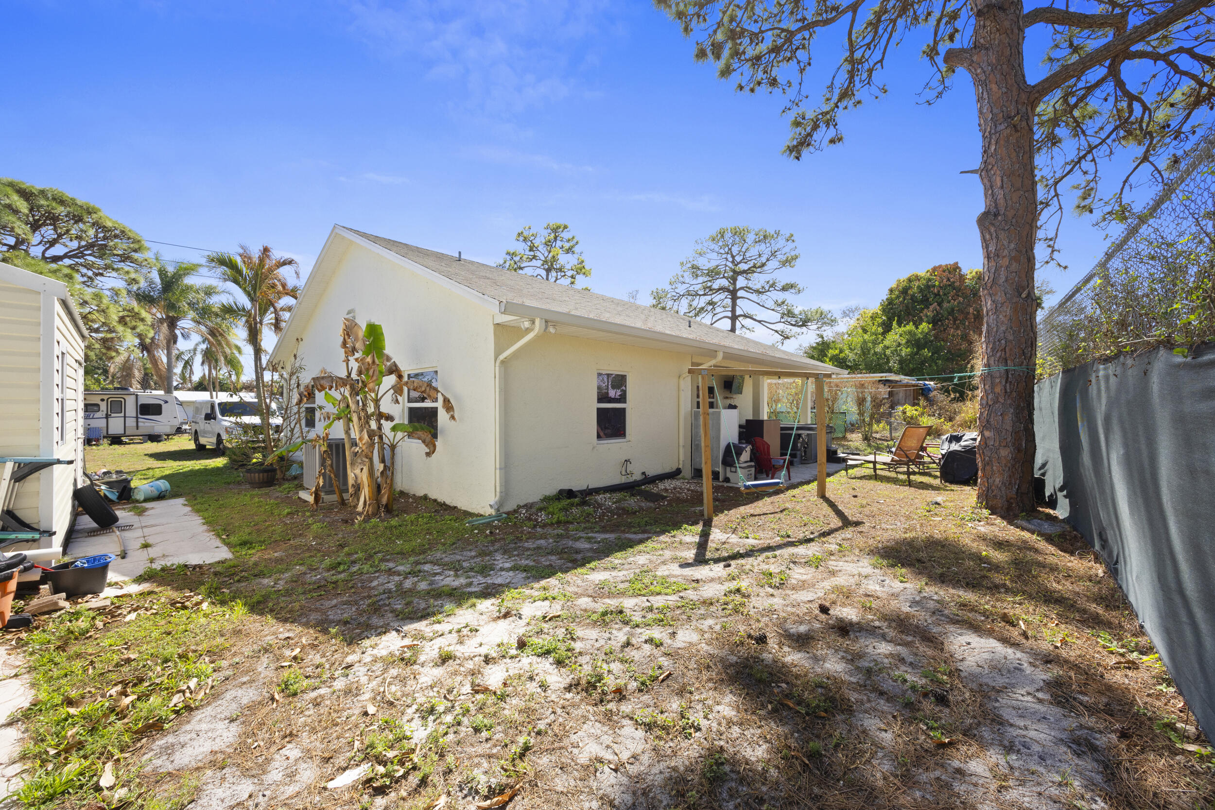 2517 Southeast Normand Street Stuart, FL 34997 - Photo 14 of 18 36_453a4034