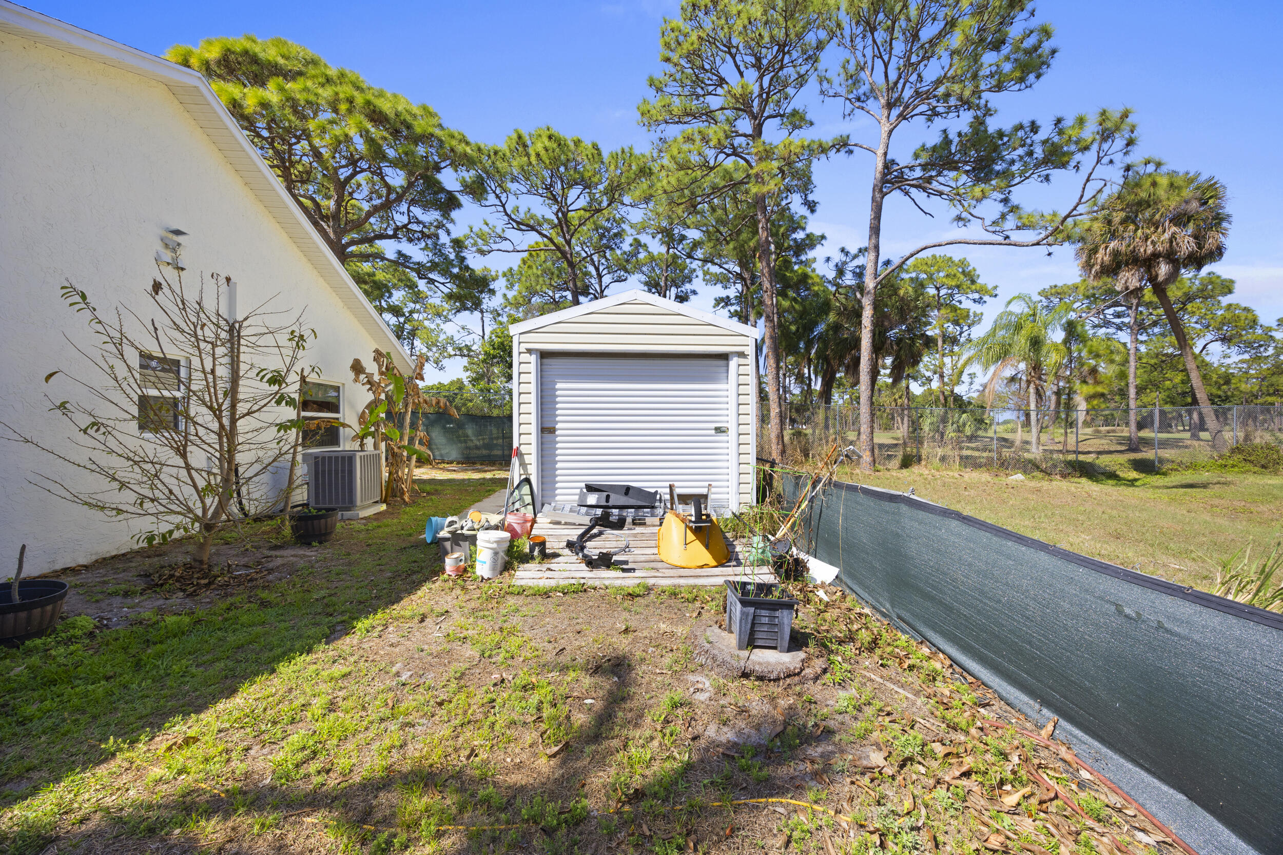 2517 Southeast Normand Street Stuart, FL 34997 - Photo 15 of 18 33_453a4029