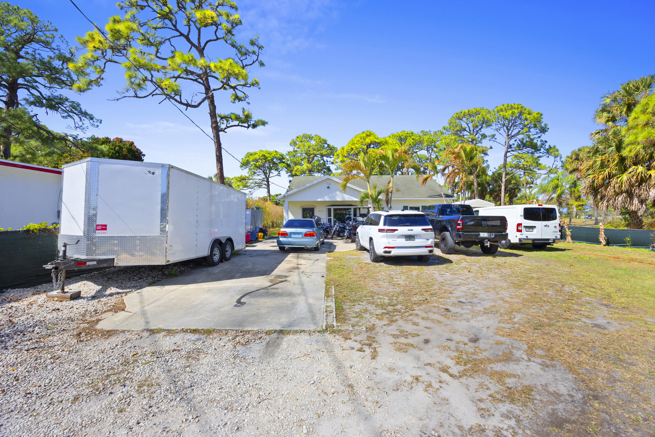 2517 Southeast Normand Street Stuart, FL 34997 - Photo 17 of 18 37_453a4009