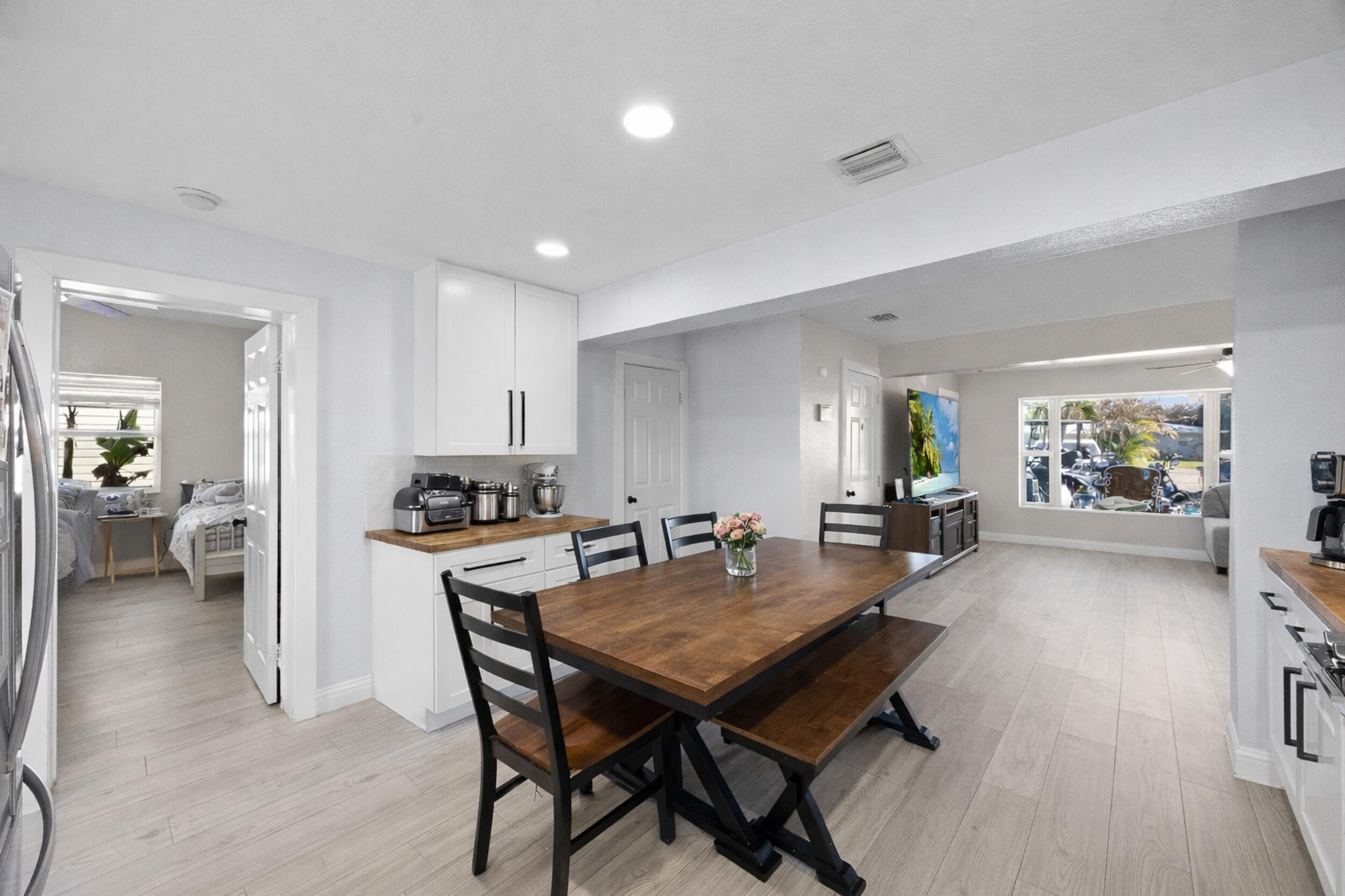 2517 Southeast Normand Street Stuart, FL 34997 - Photo 4 of 18 6_edit4