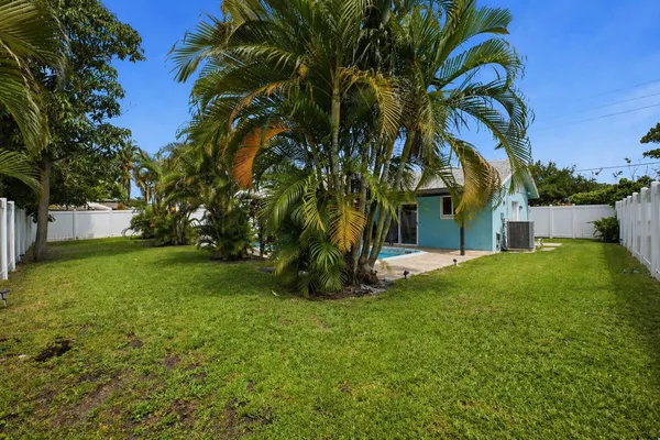 $529,900 | 2788 Lake Ida Road, Delray Beach, FL 33445