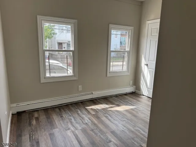 $2,600 | 443 Fulton Street, Unit 1, Elizabeth Port, NJ 07206